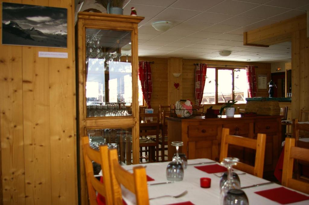 Hotel Restaurant L'Outa Termignon Buitenkant foto